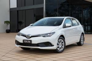Toyota Corolla Ascent '2015